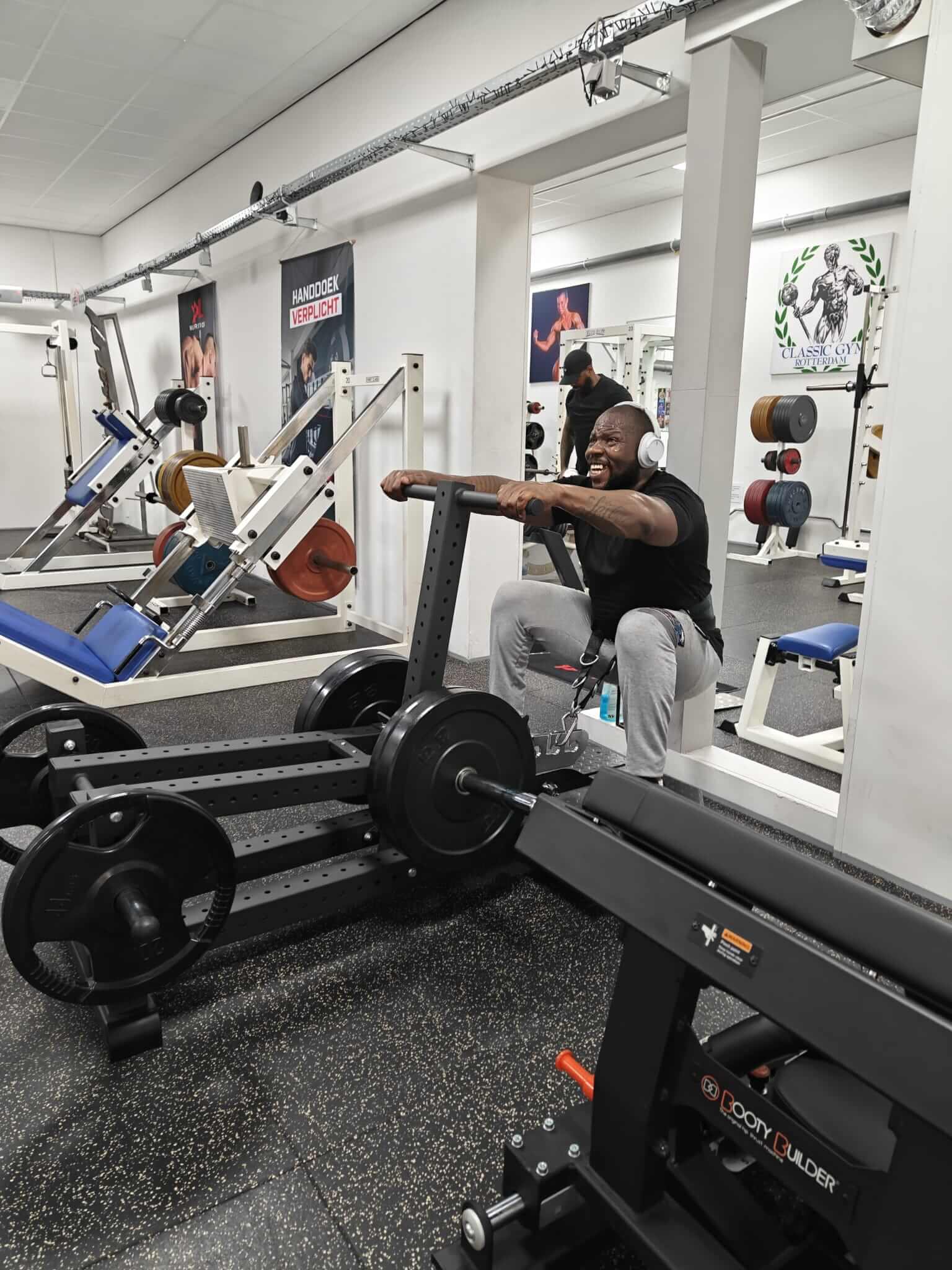 diepe kniebuiging met beltsquat