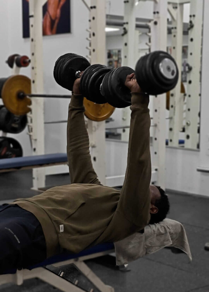 olschool dumbbells voor een goede dumbbellpress